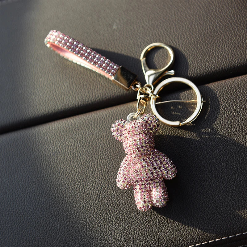 Diamond-Encrusted Teddy Bear Keychain – Luxury Sparkling Bag & Car Charm